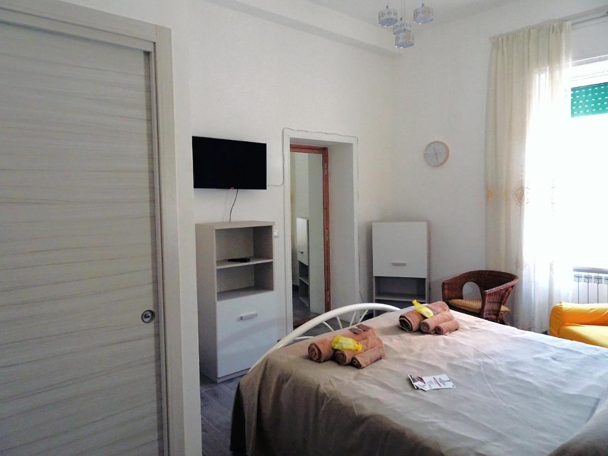 Bed & Breakfast A Capua Adiacente Al Duomo - Il Vicolo Luaran gambar