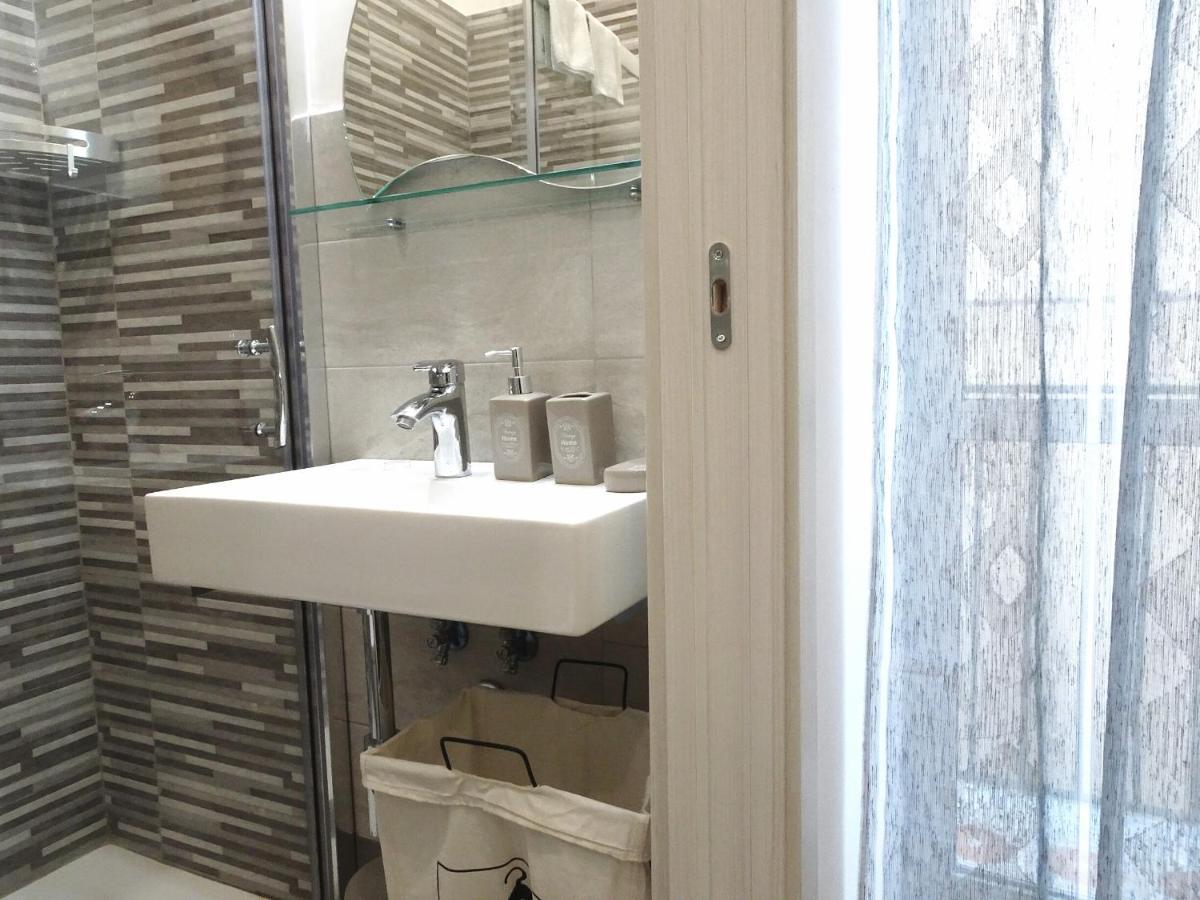 Bed & Breakfast A Capua Adiacente Al Duomo - Il Vicolo Luaran gambar