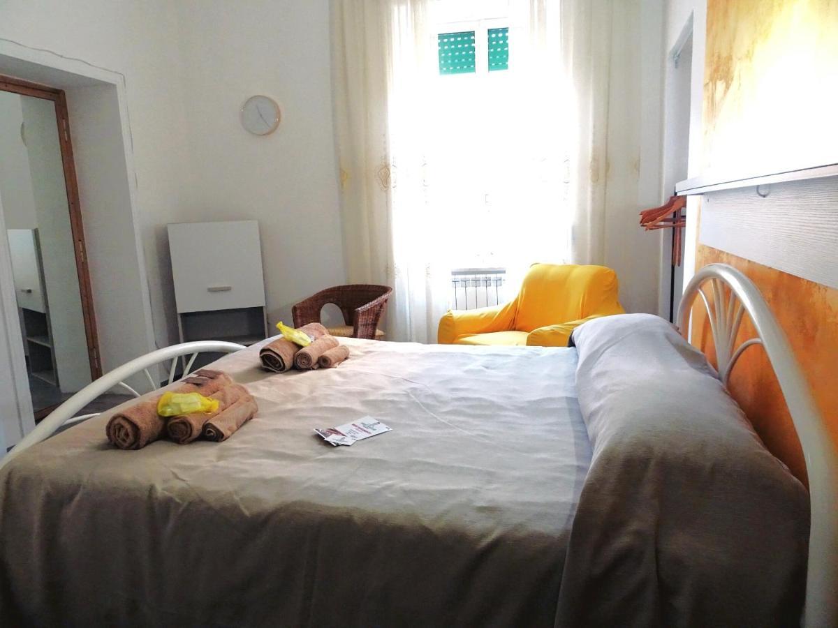 Bed & Breakfast A Capua Adiacente Al Duomo - Il Vicolo Luaran gambar