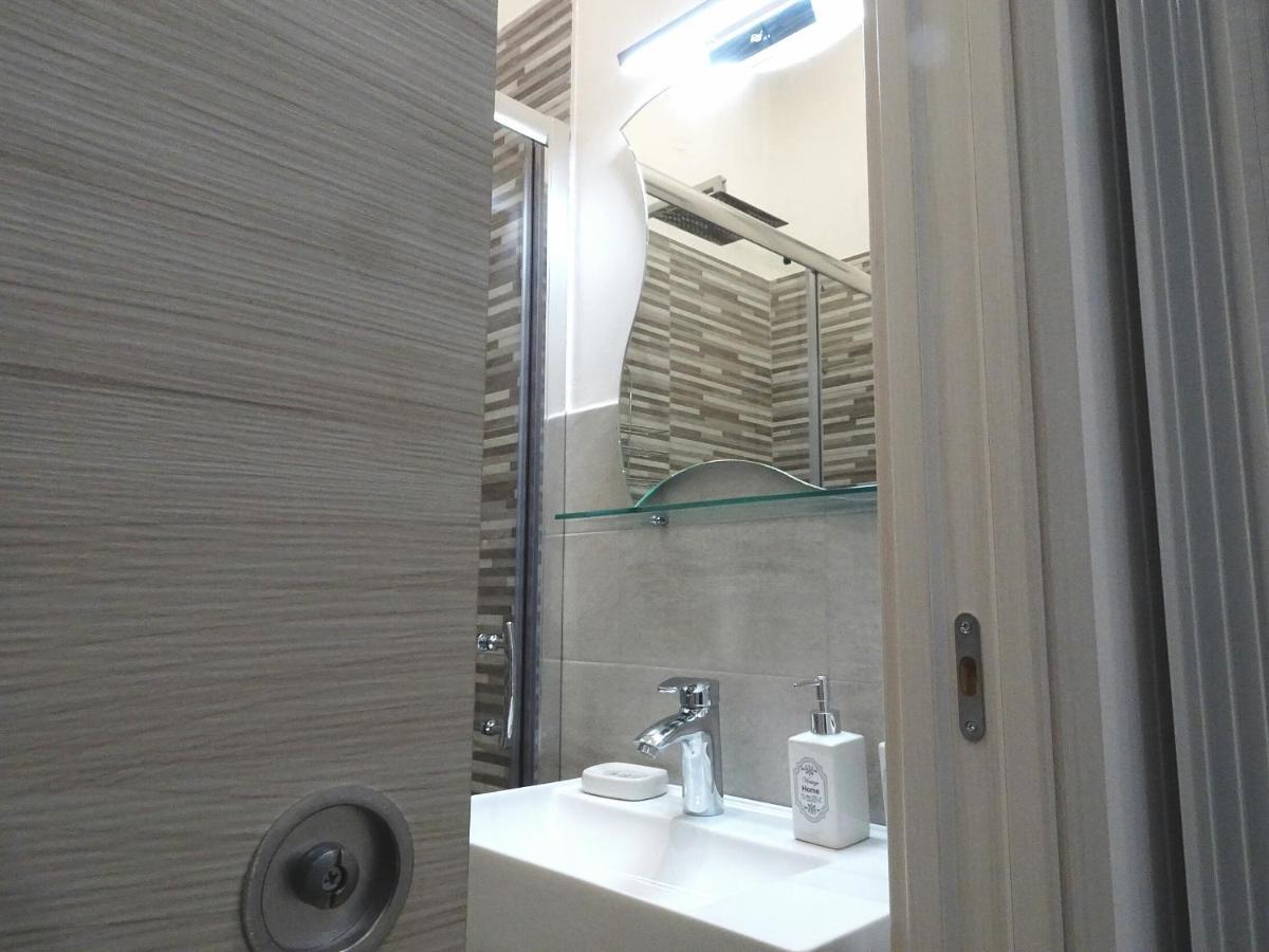 Bed & Breakfast A Capua Adiacente Al Duomo - Il Vicolo Luaran gambar
