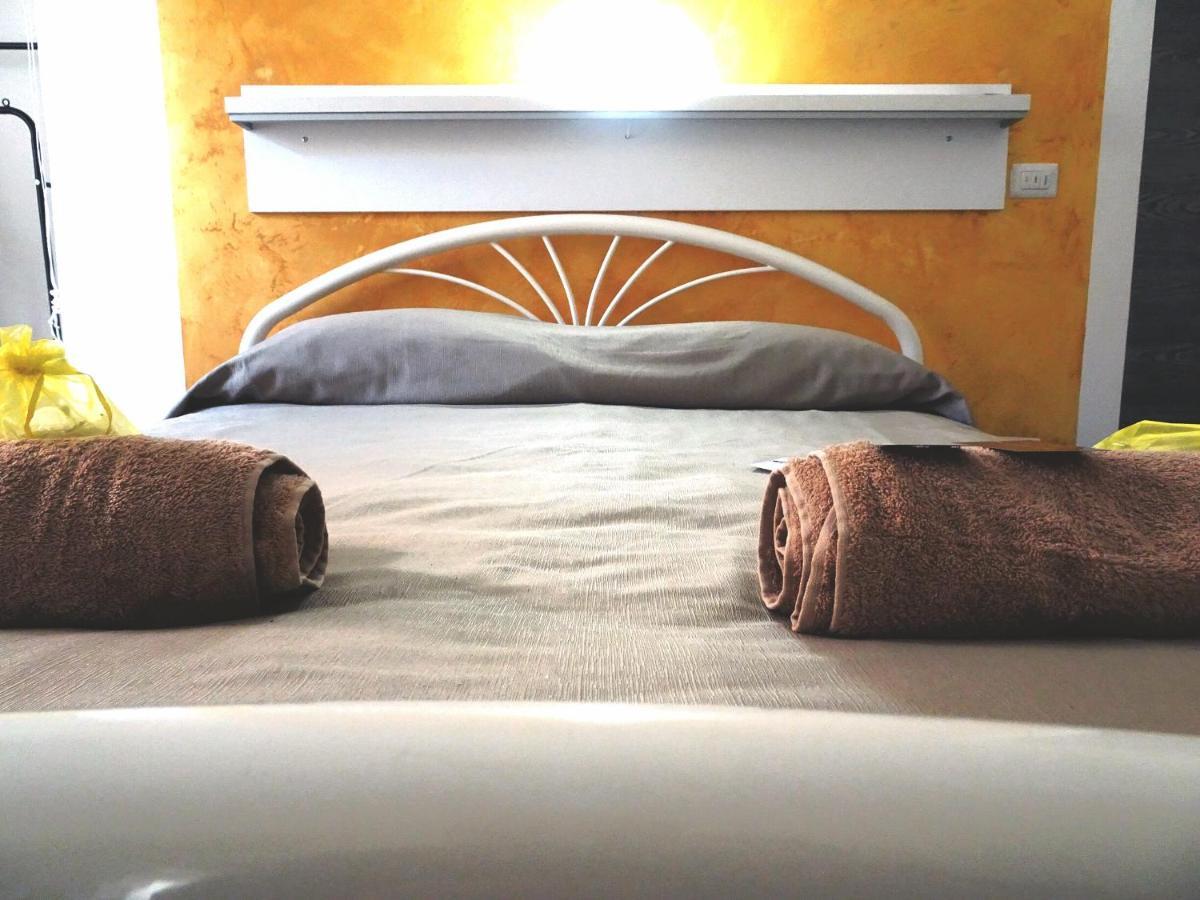 Bed & Breakfast A Capua Adiacente Al Duomo - Il Vicolo Luaran gambar